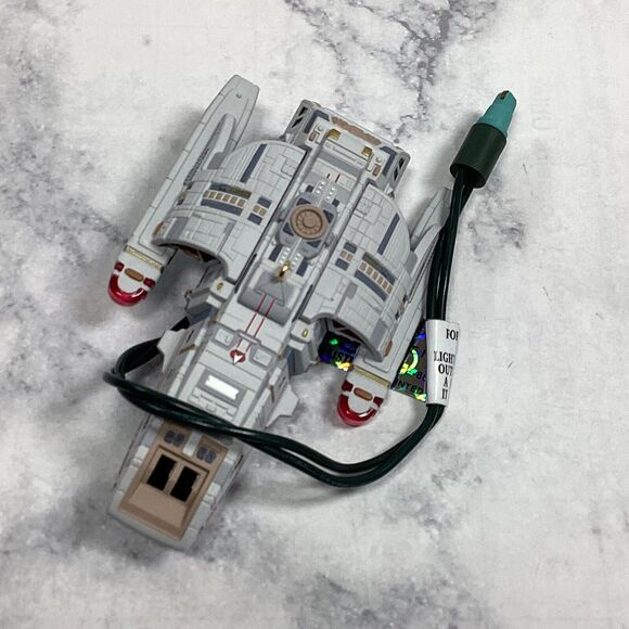 Star Trek DS9 Runabout USS Rio Grande Hallmark Keepsake Ornament Magic Light New - Picture 8 of 9